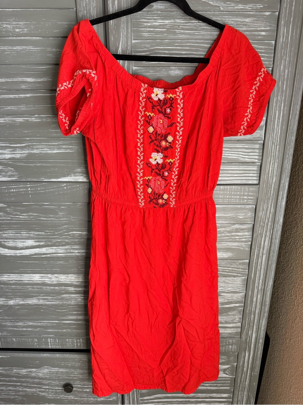 Old Navy Red Orange Embroidered Off-Shoulder Women’s Dress with Slits